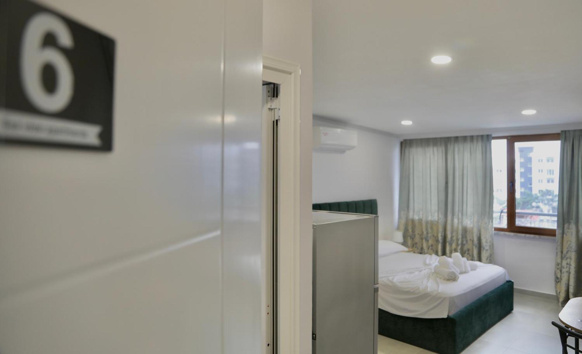 Sea View Apartments Golem  Bagian luar foto