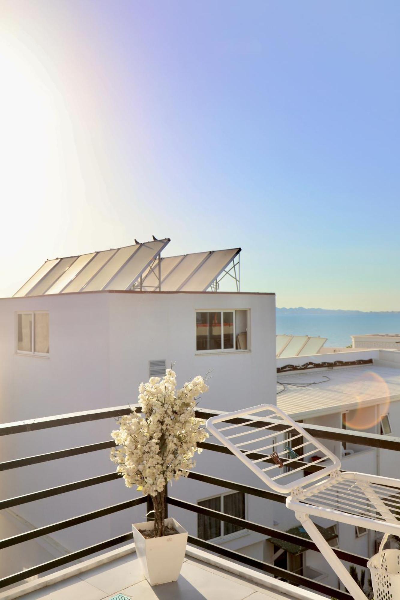 Sea View Apartments Golem  Bagian luar foto