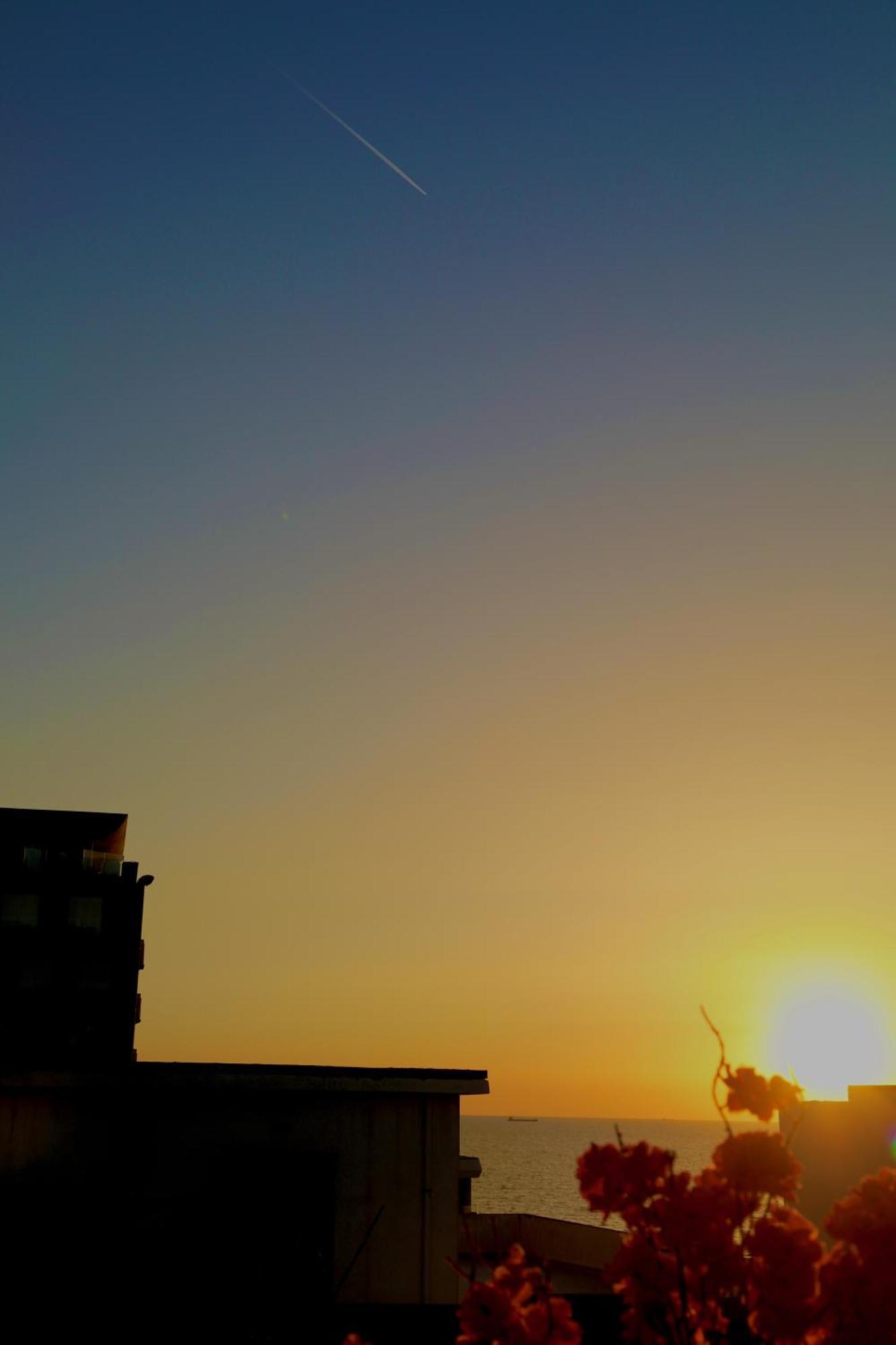 Sea View Apartments Golem  Bagian luar foto